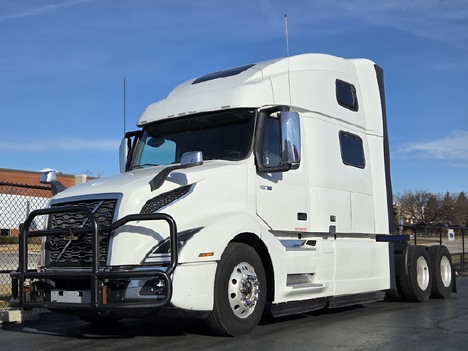 2024 VOLVO VNL64T860 Sleeper