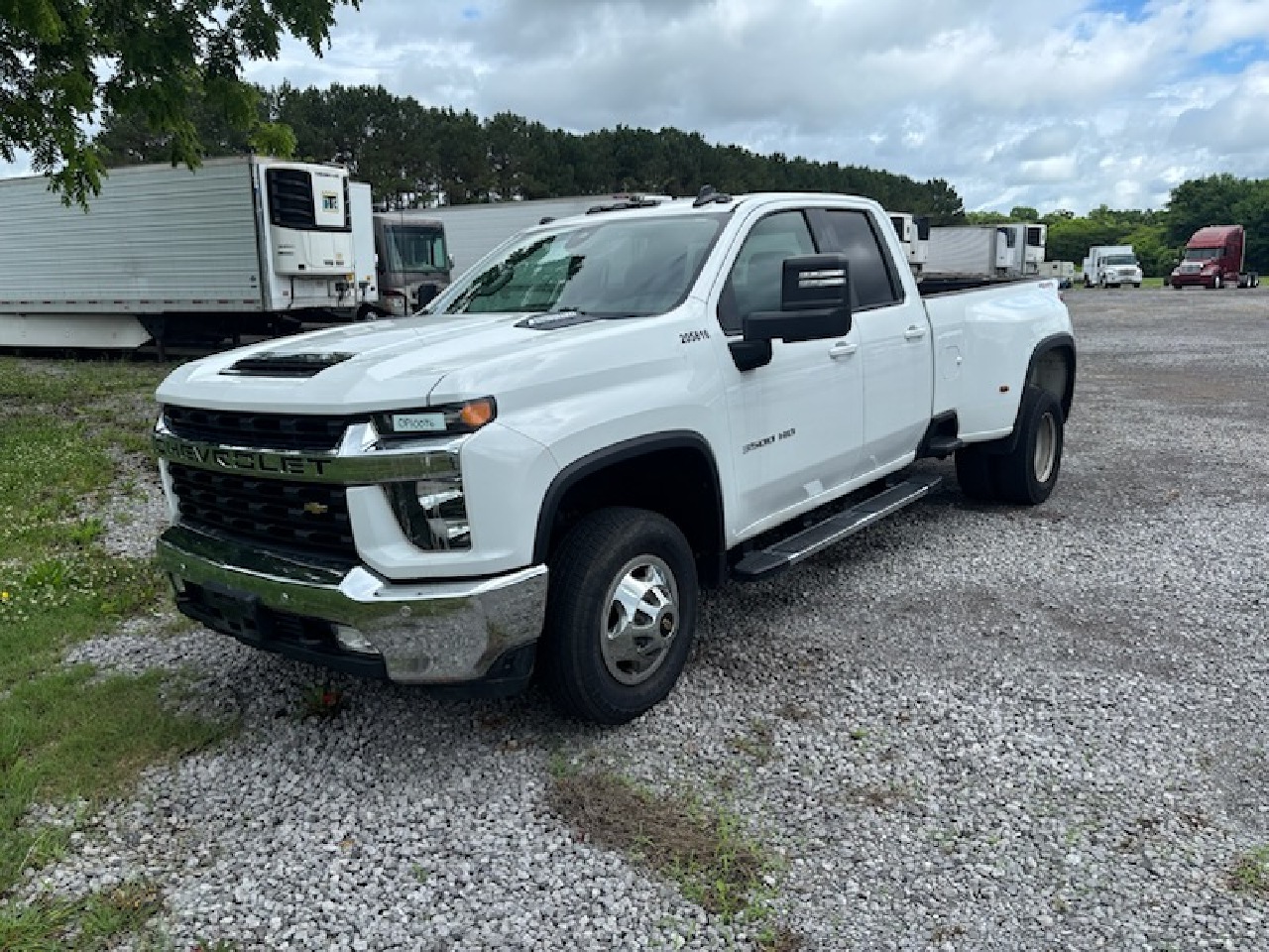 2023 CHEVROLET 3500HD DUALLY 4WD 1 Ton Pickup Truck #3454 2023 CHEVROLET 3500HD DUALLY 4WD 1 Ton Pickup Truck #3454