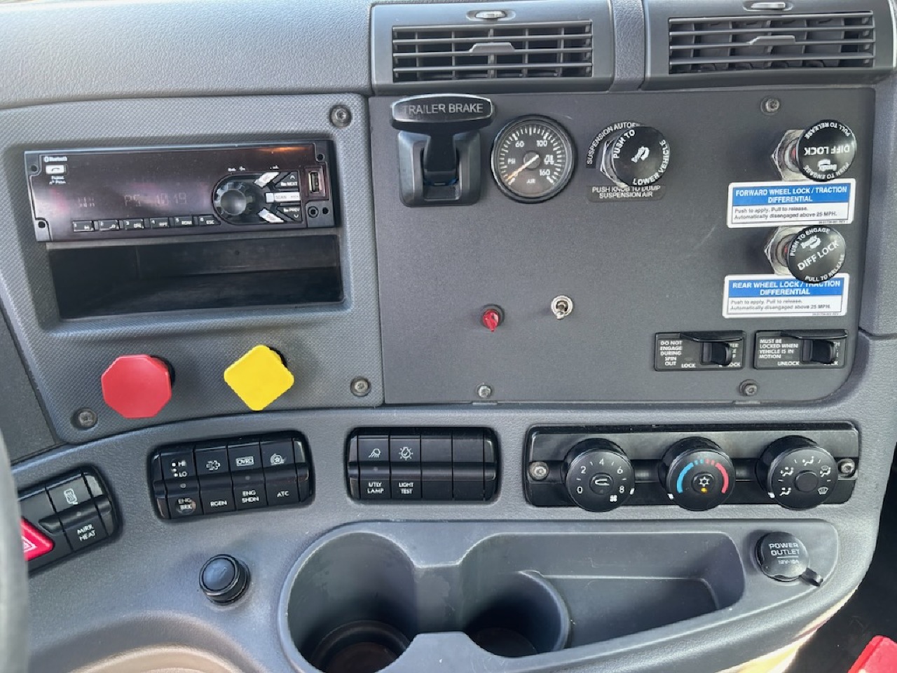 https://pub.imanpro.net/utrktrl/photo/2073/18.jpg?t=20260601170728