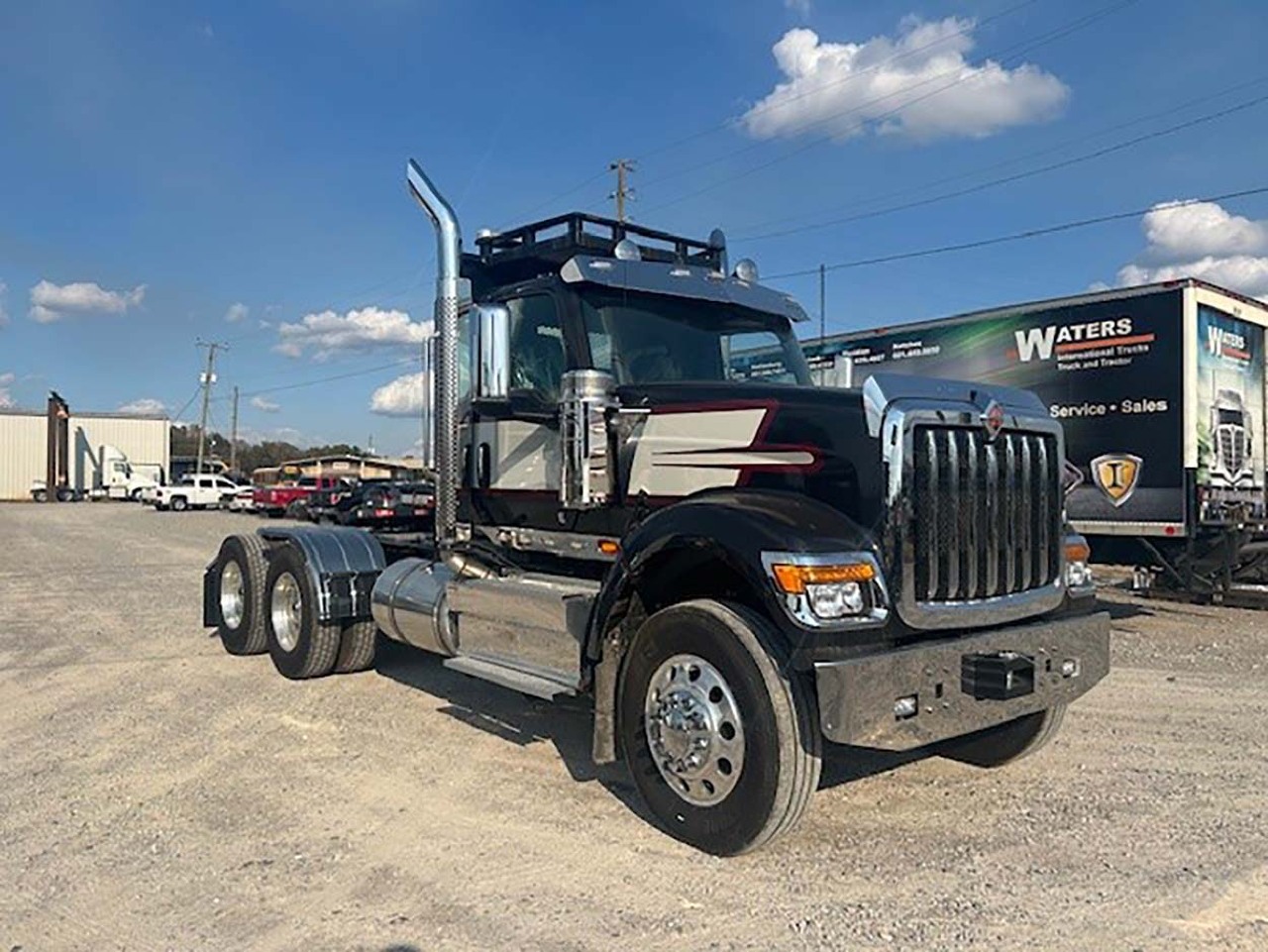 2025 INTERNATIONAL HX 520 Daycab #1 2025 INTERNATIONAL HX 520 Daycab #1