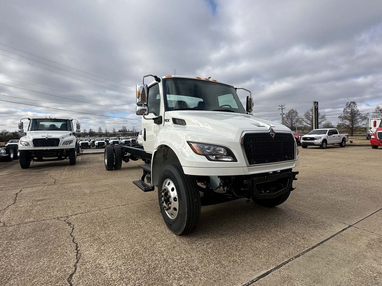 2026 INTERNATIONAL MV Cab Chassis Truck #1 2026 INTERNATIONAL MV Cab Chassis Truck #1