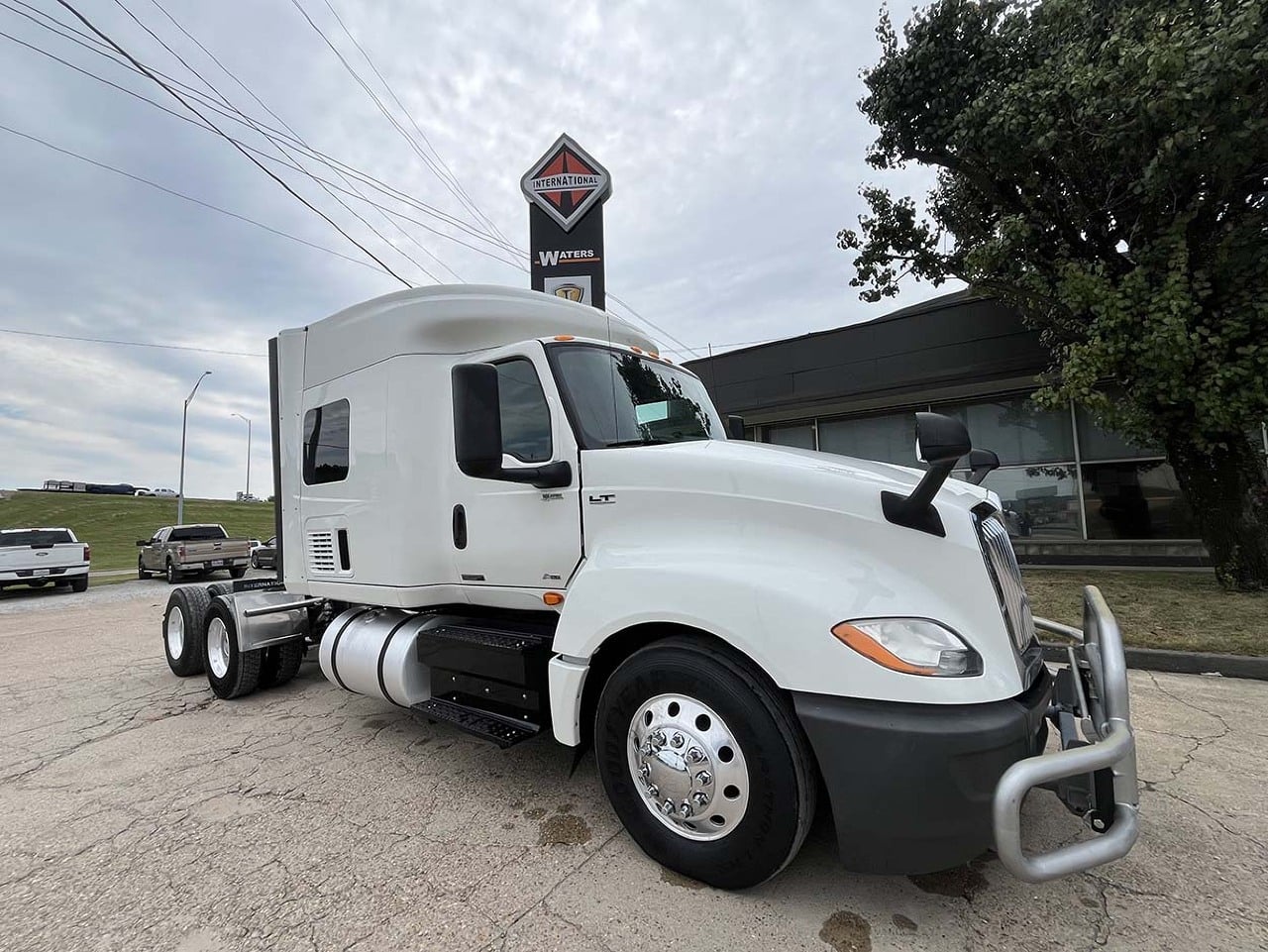 2020 INTERNATIONAL LT 625 Sleeper #1 2020 INTERNATIONAL LT 625 Sleeper #1