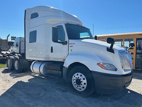 2019 INTERNATIONAL LT 625 Sleeper #3973