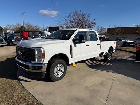 2025 FORD F-250 Super Duty 4WD 3/4 Ton Pickup Truck #3998 2025 FORD F-250 Super Duty 4WD 3/4 Ton Pickup Truck #3998