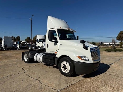 2020 INTERNATIONAL LT 625 Daycab #4003 2020 INTERNATIONAL LT 625 Daycab #4003