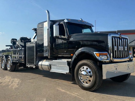 2025 INTERNATIONAL HX 520 Wrecker #4006