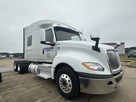 2019 INTERNATIONAL LT 625 Sleeper #4025