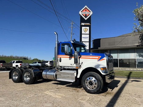 2027 INTERNATIONAL HX 520 Daycab #4104
