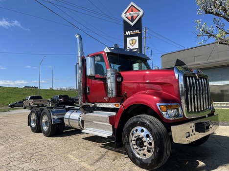 2027 INTERNATIONAL HX 520 Daycab #4108