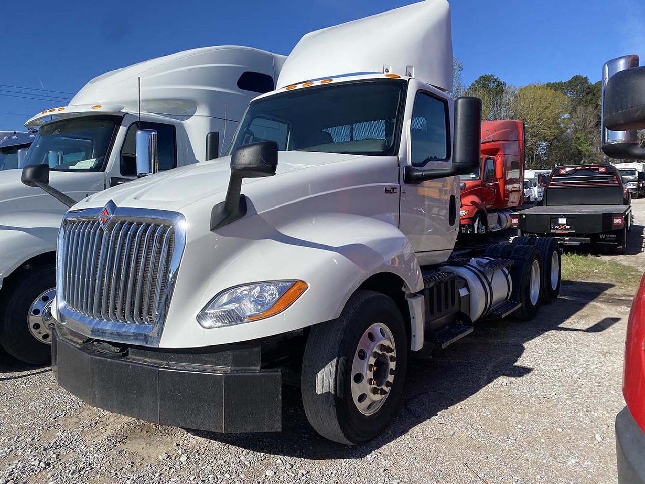 2018 INTERNATIONAL LT 625 Daycab #1 2018 INTERNATIONAL LT 625 Daycab #1