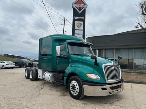 2020 INTERNATIONAL LT 625 Sleeper #4112