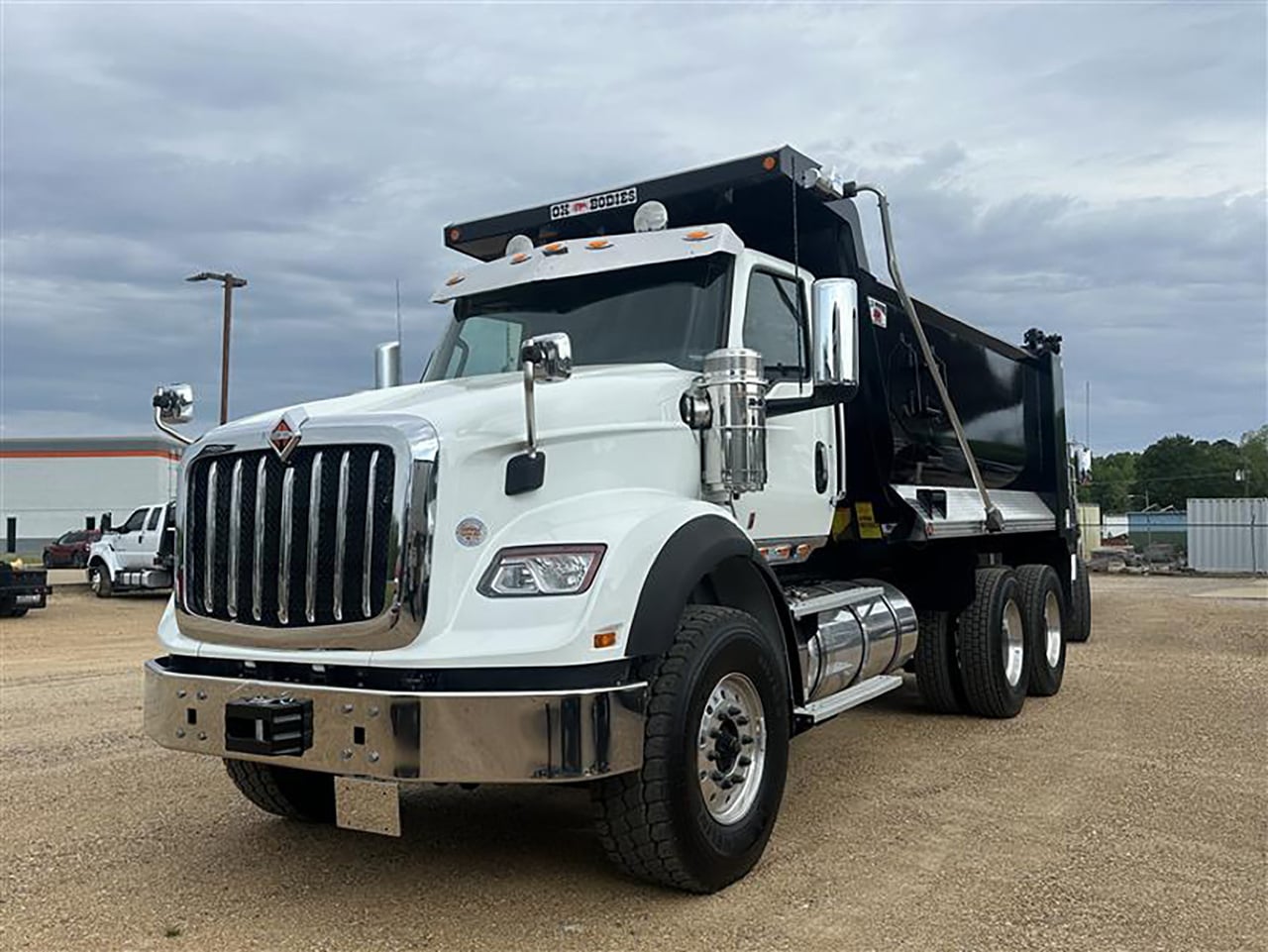 2026 INTERNATIONAL HX 620 Dump Truck #1 2026 INTERNATIONAL HX 620 Dump Truck #1