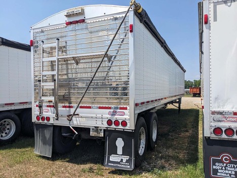 2015 WILSON DWH-550 Hopper Trailer #4156