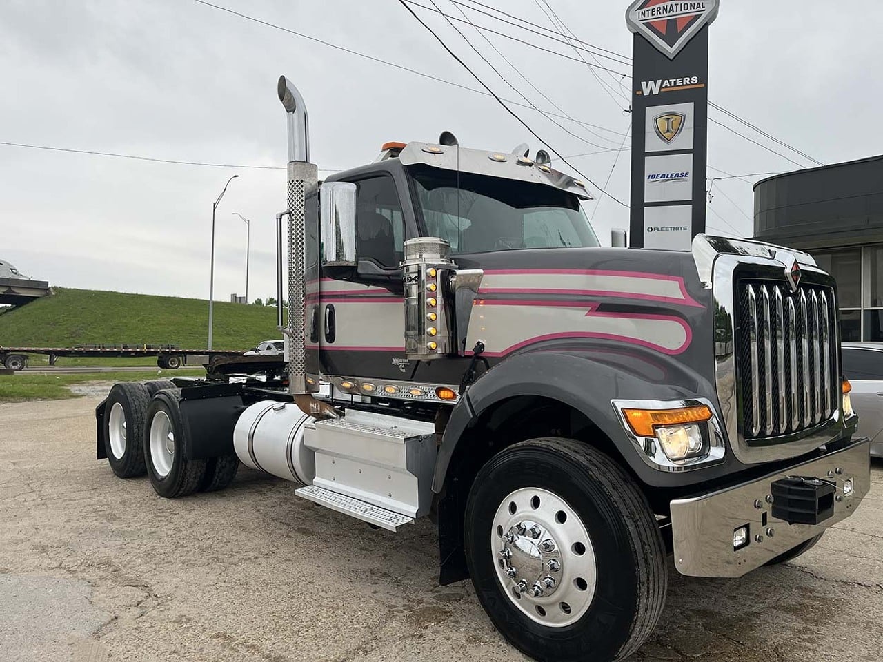 2023 INTERNATIONAL HX 520 Daycab #1 2023 INTERNATIONAL HX 520 Daycab #1