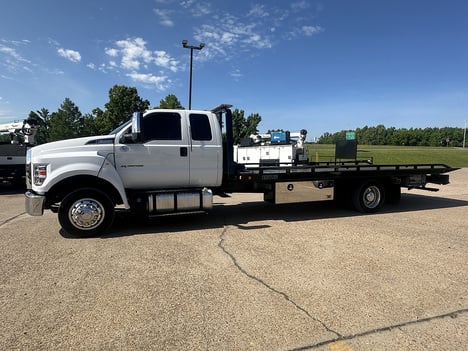 2024-ford-f-650-rollback-tow-truck #4187