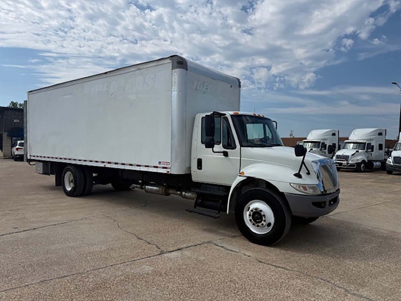 2016 INTERNATIONAL 4300 Box Van Truck #1 2016 INTERNATIONAL 4300 Box Van Truck #1