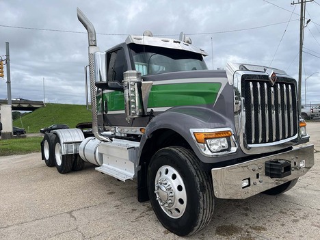 2023-international-hx-520-daycab #4199