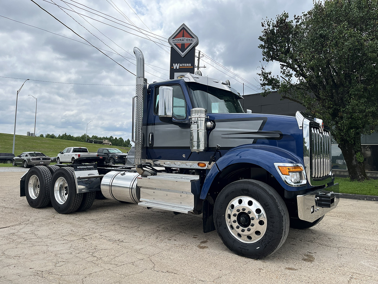 2027 INTERNATIONAL HX 520 Daycab #1 2027 INTERNATIONAL HX 520 Daycab #1