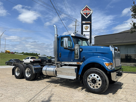 2027-international-hx-520-daycab #4209