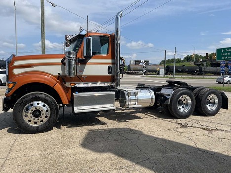 2027-international-hx-520-daycab #4248
