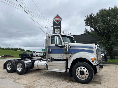 2027-international-hx-520-daycab #4249