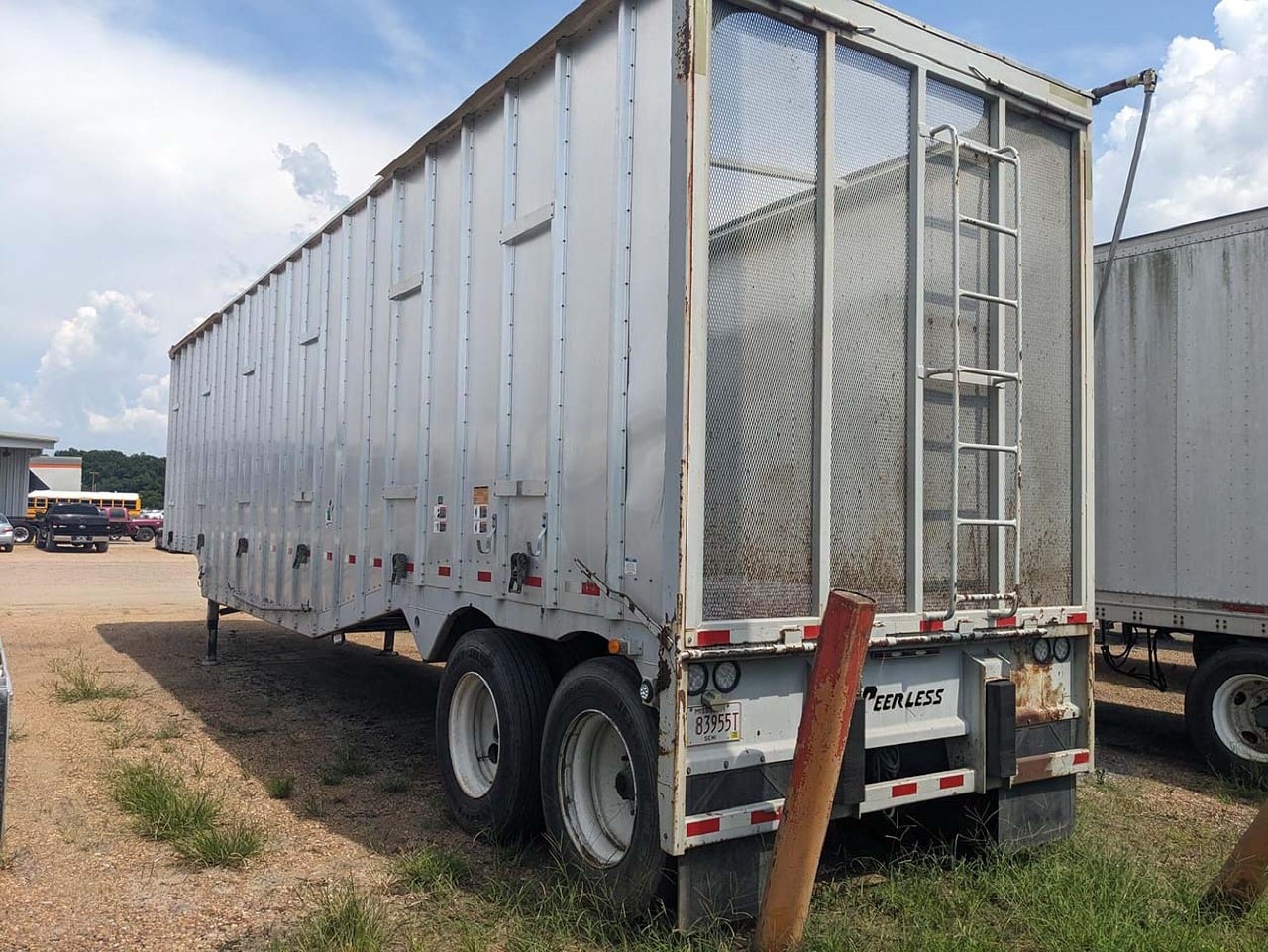2019 PEERLESS 42-DC OPEN TOP Chipper Trailer #1 2019 PEERLESS 42-DC OPEN TOP Chipper Trailer #1