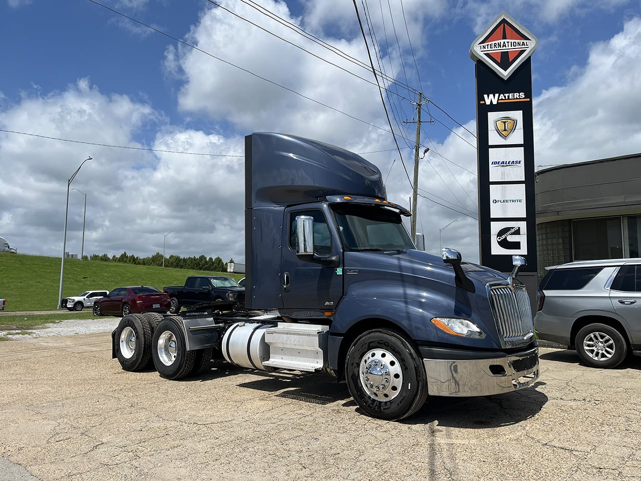 2022 INTERNATIONAL LT 625 Daycab #1 2022 INTERNATIONAL LT 625 Daycab #1