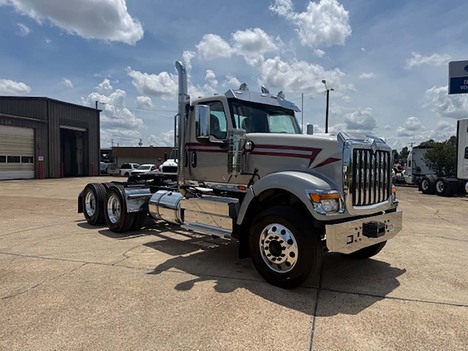 2027 INTERNATIONAL HX 520 Daycab #4265