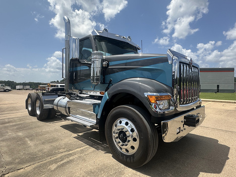 2027-international-hx-520-daycab #4269