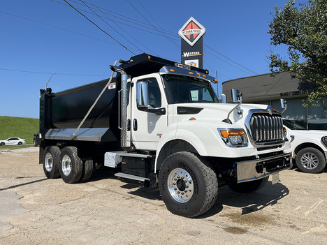 2027 INTERNATIONAL HV 615 Dump Truck #4276