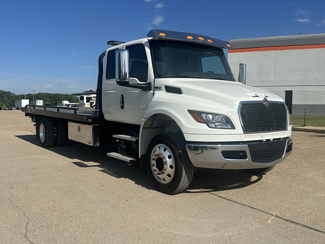 2025-international-mv-607-rollback-tow-truck #4293