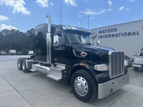 2024 PETERBILT 579 Sleeper #4302 2024 PETERBILT 579 Sleeper #4302