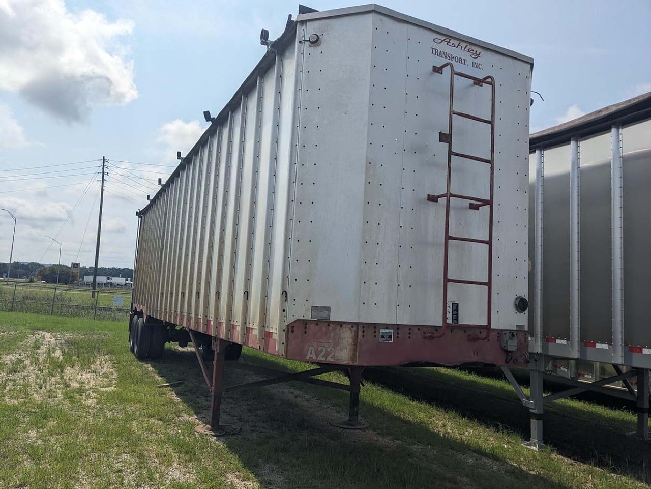 2011 PEERLESS SDS42 Chipper Trailer #1 2011 PEERLESS SDS42 Chipper Trailer #1