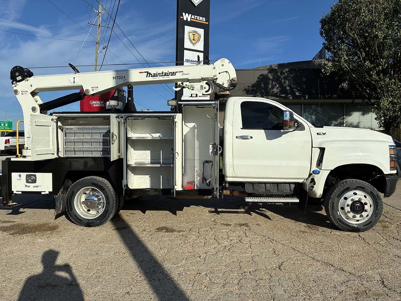 2022 INTERNATIONAL CV Service - Utility Truck #1 2022 INTERNATIONAL CV Service - Utility Truck #1