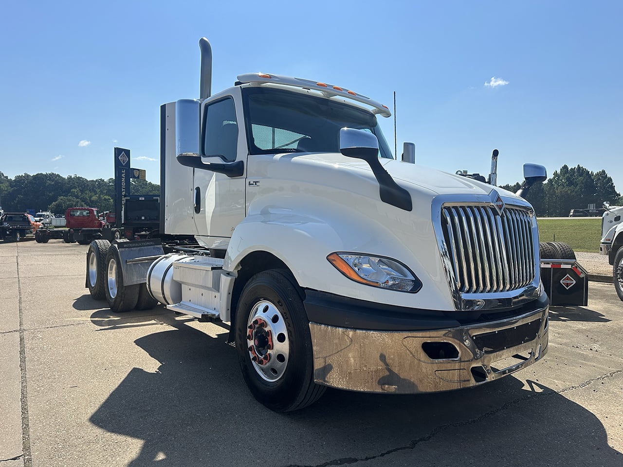 2022 INTERNATIONAL LT 625 Daycab #1 2022 INTERNATIONAL LT 625 Daycab #1