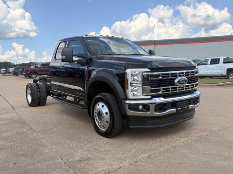 2024-ford-f-550-cab-chassis-truck #4333