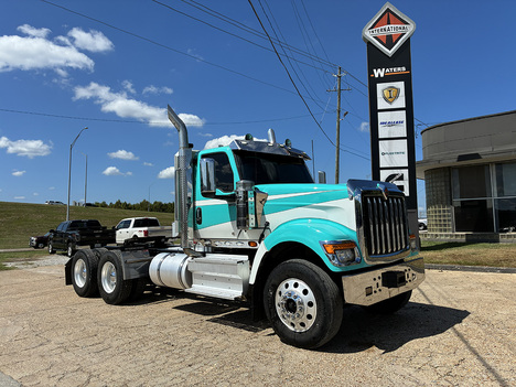 2024 INTERNATIONAL HX 520 Daycab #4335